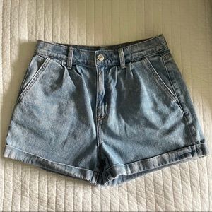 American Eagle mom shorts